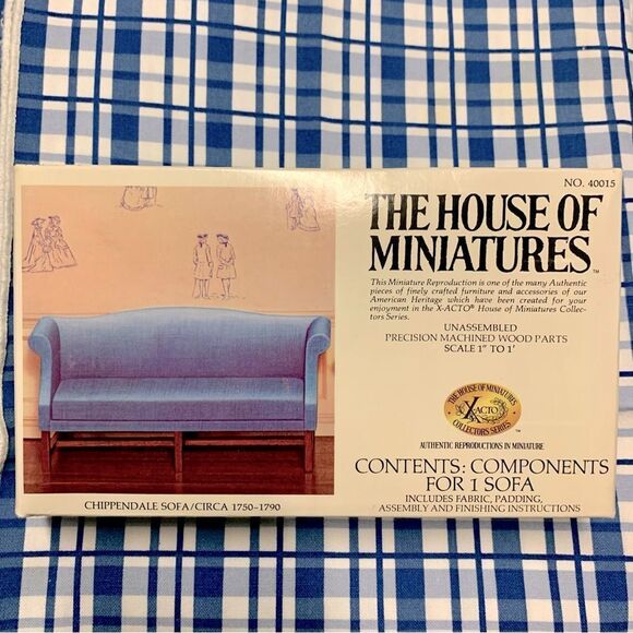 House of Miniatures Chippendale Sofa - Picture 1 of 3